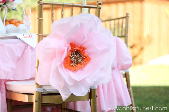 Tutorial- How To Make DIY Giant Tissue Paper Flowers - Hello Creative Family