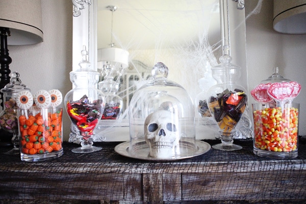 Halloween Home Tour with Jenny Collier on A Blissful Nest