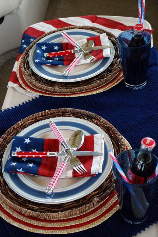 Get patriotic with the napkins!