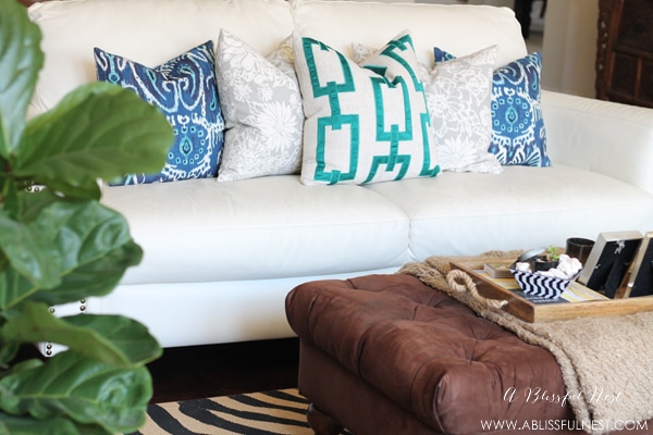 Pillow Styling Tips by A Blissful Nest