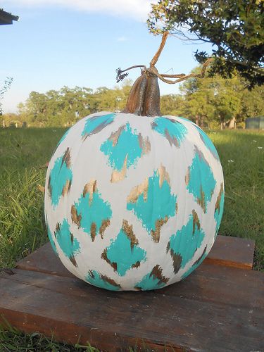 20 Pumpkin Decorating Ideas via A Blissful Nest 