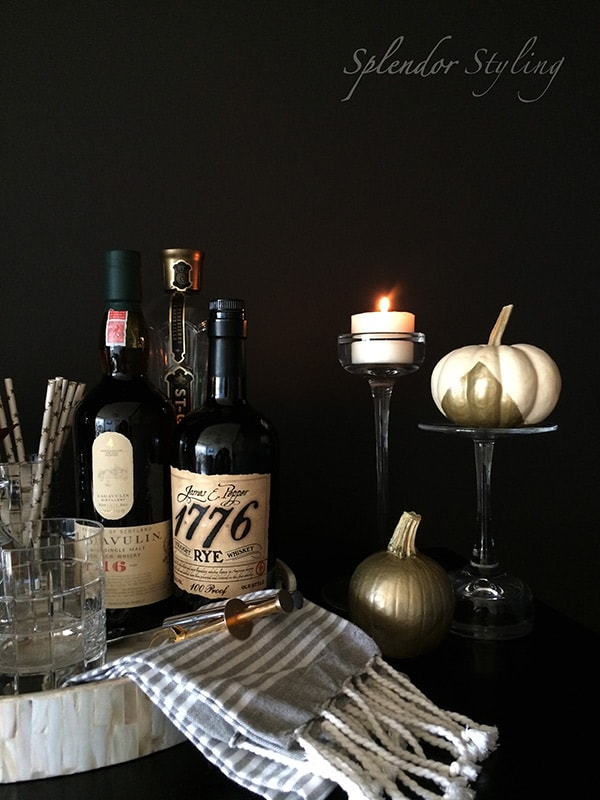 fall-decor-diy-pumpkin-gold-black-stylish