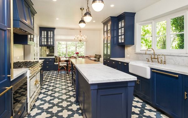 Gorgeous Blue and White Kitchen Inspiration via A Blissful Nest 