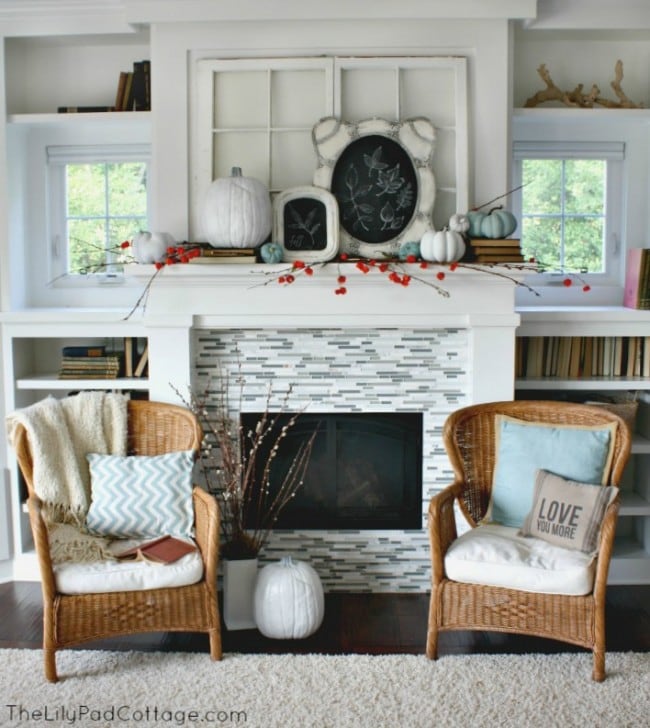 The Lillypad Cottage Fall Mantel