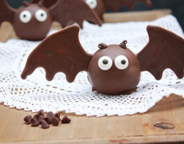 Oreo Bat Truffles