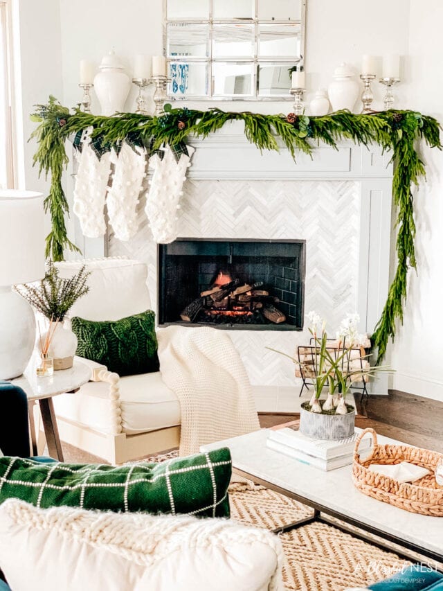 20 Gorgeous Christmas Mantel Decorating Ideas | A Blissful Nest