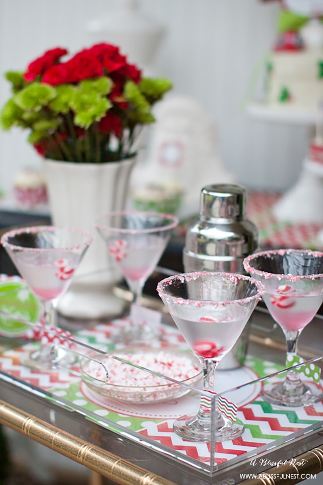 A delicious peppermint bark martini recipe perfect for the holidays and Christmas parties!