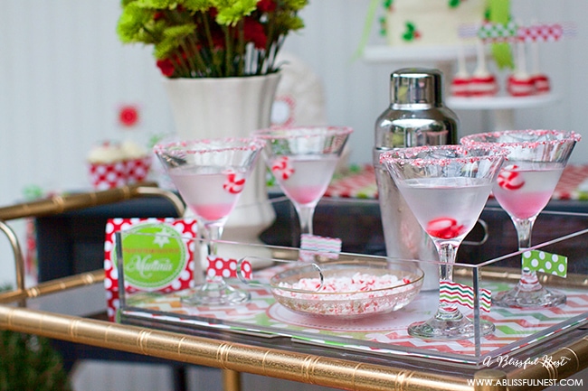 A delicious peppermint bark martini recipe perfect for the holidays and Christmas parties!