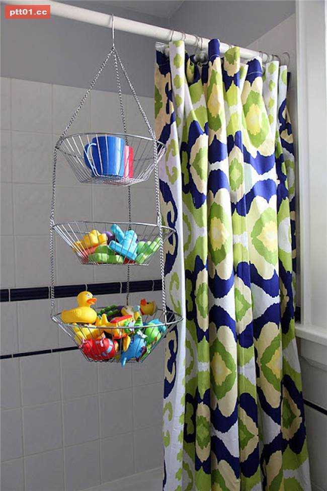 Hanging Bath Toy Storage, 20 Bathroom Organization Ideas