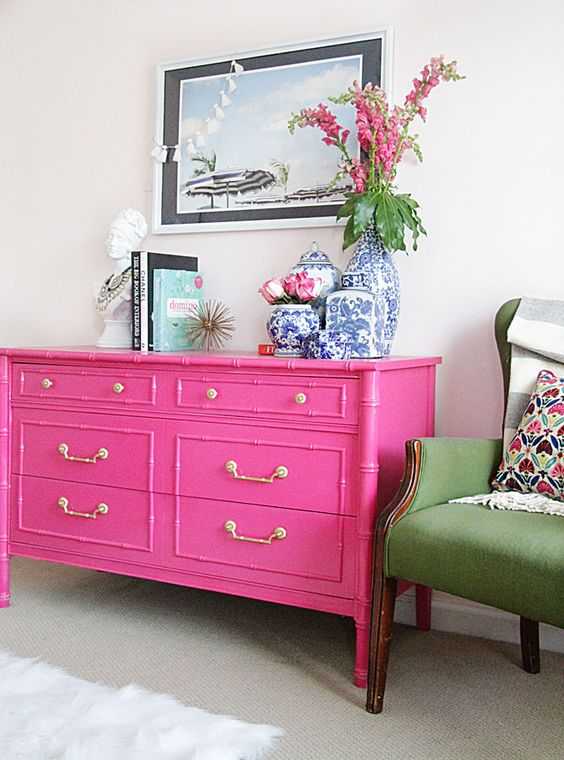 Do you love hot pink but don’t know how to add it into your home decor? We’ve got design tips just for you on hot to use hot pink in your home and paint colors to choose from. Check out A Blissful Nest for more details. https://ablissfulnest.com/ #designtips #interiordesign #pinkroom #paintcolor 