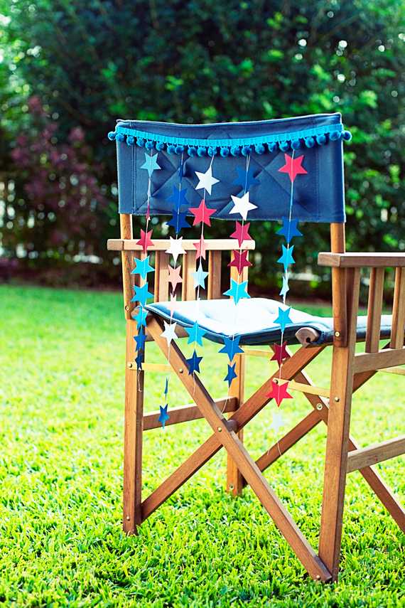 Mini Star Chair Bunting, Best 4th of July Decor Ideas via A Blissful Nest