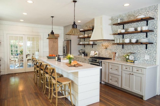 This family kitchen is exactly where I want to spend all my Sunday mornings with my family. HGTV Bungalow for Empty Nesters, 20 Best Fixer Upper Rooms 