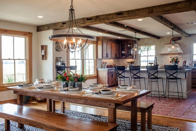 This cozy farmhouse kitchen looks just rustic enough without going overboard. Perfect place for breakfast! HGTV Family Home Rescurrected, 20 Best Fixer Upper Rooms 