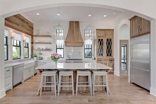 Old Seagrove Home Farmhouse Kitchen 20 Farmhouse Kitchens via A Blissful Nest e1461798849708