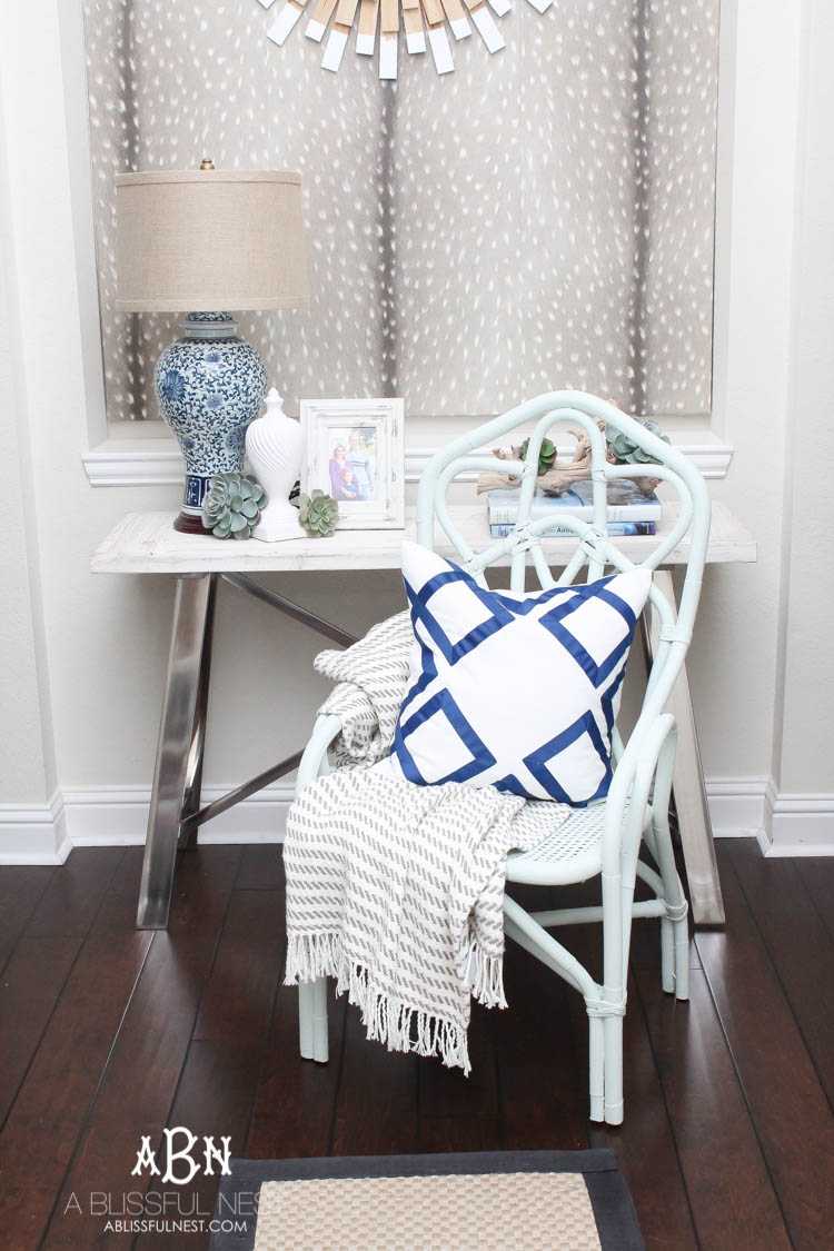 Get these simple and easy steps for this gorgeous chalk furniture paint tutorial from A Blissful Nest. An amazing transformation on a flea market piece! https://ablissfulnest.com/ #chalkpaint #chalkfurniturepaint 