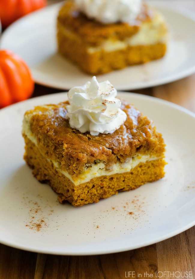 Pumpkin Roll Cake |25 Pumpkin Recipes that you need to try this fall! From french toast to cupcakes, there is a pumpkin recipe for everyone! https://ablissfulnest.com/ #pumpkin #recipes #fall