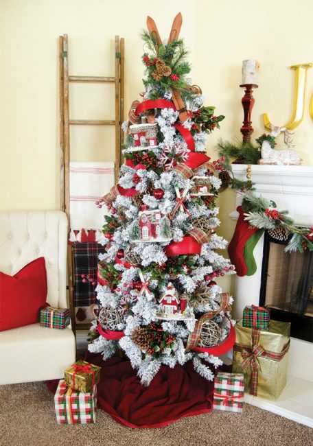 20 Amazing Christmas Tree Decorating Ideas | A Blissful Nest