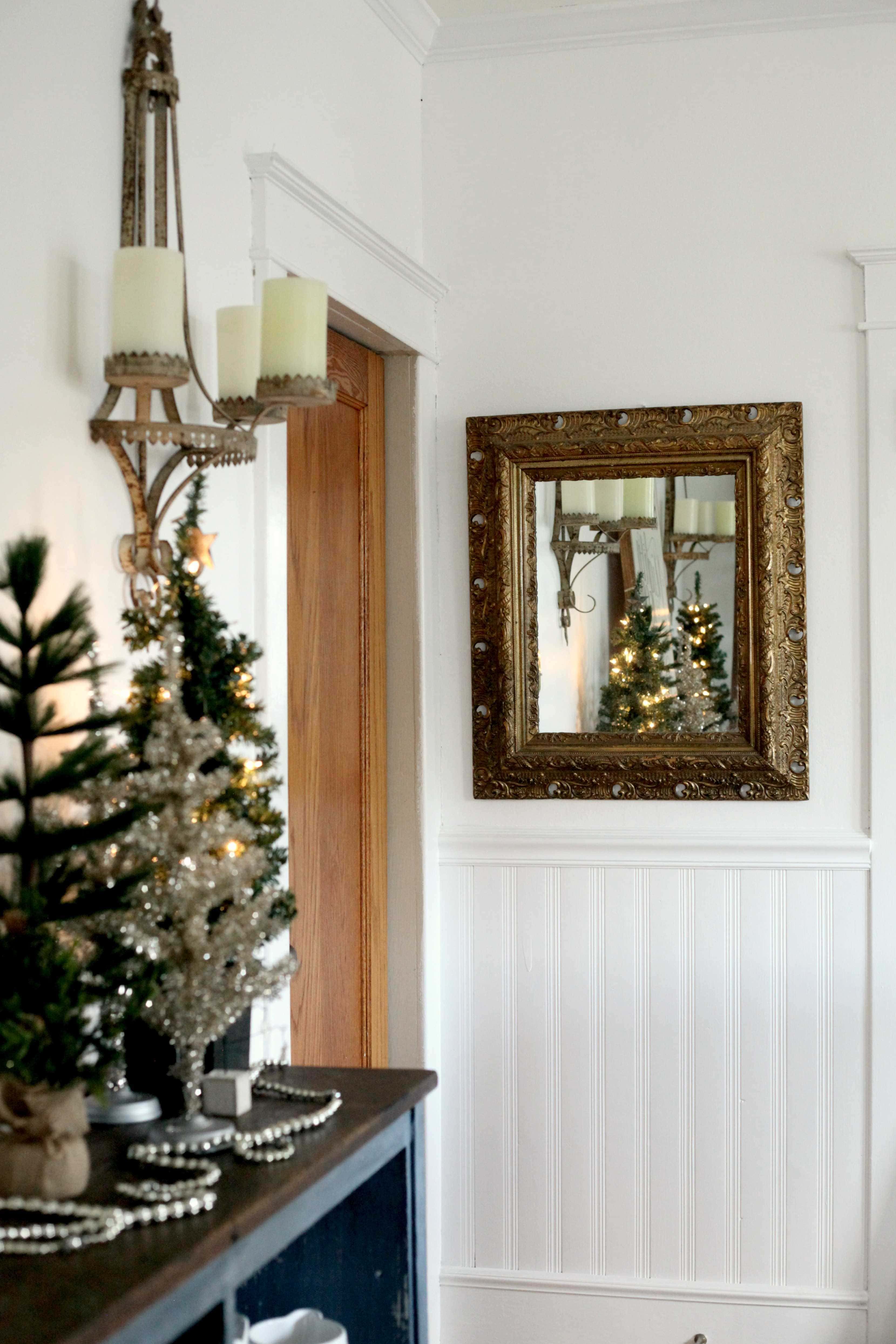 Beautiful Christmas decor using a Vintage Ladder for a Mason Jar Advent Calendar. So festive and fun! See more on https://ablissfulnest.com/ #Christmas #Advent #ChristmasDecor