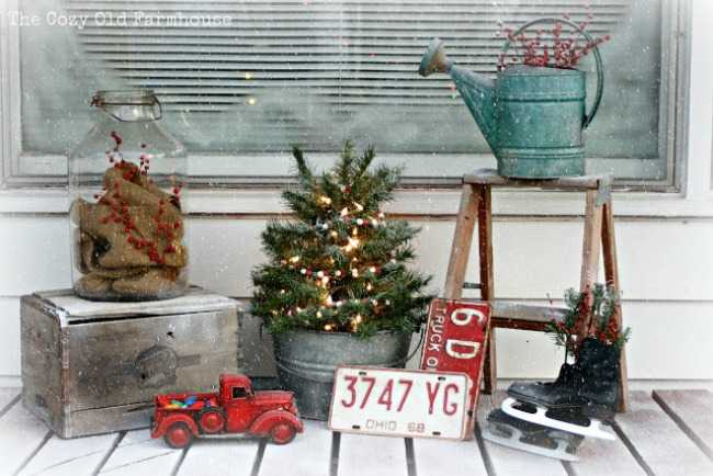 If you are looking for THE BEST ideas for Christmas front porches, then these are all so amazing!! These are all so gorgeous! See more on https://ablissfulnest.com/ #christmasporch #christmasfrontporch #christmasdecorating