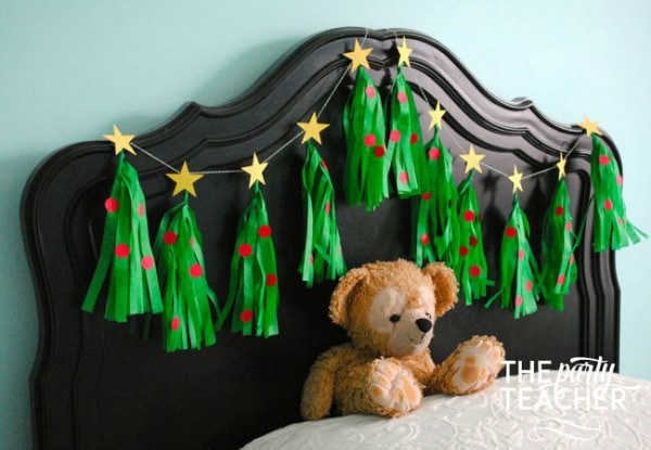 Get your home ready with these 15 Easy DIY Christmas Projects! You can do a crafting party, or just get the kids together to make these fun projects. See them all at https://ablissfulnest.com/ #Christmas #DIYChristmas #ChristmasProjects
