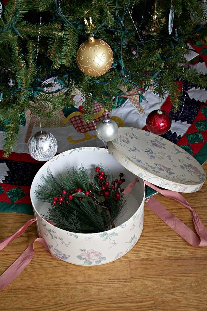 These are the best Christmas organizing tips around. By doing these simple things, you will be able to easily store your Christmas decor for next year!  See more at https://ablissfulnest.com/ #Christmas #Organizing #ChristmasTips