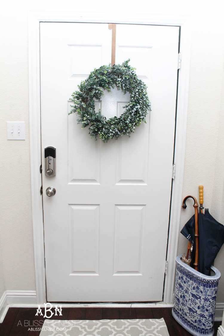 Get your home ready for the holidays with a simple and easy update. I ADORE Schlage hardware and its stylish look and secure features! See more on https://ablissfulnest.com/ 