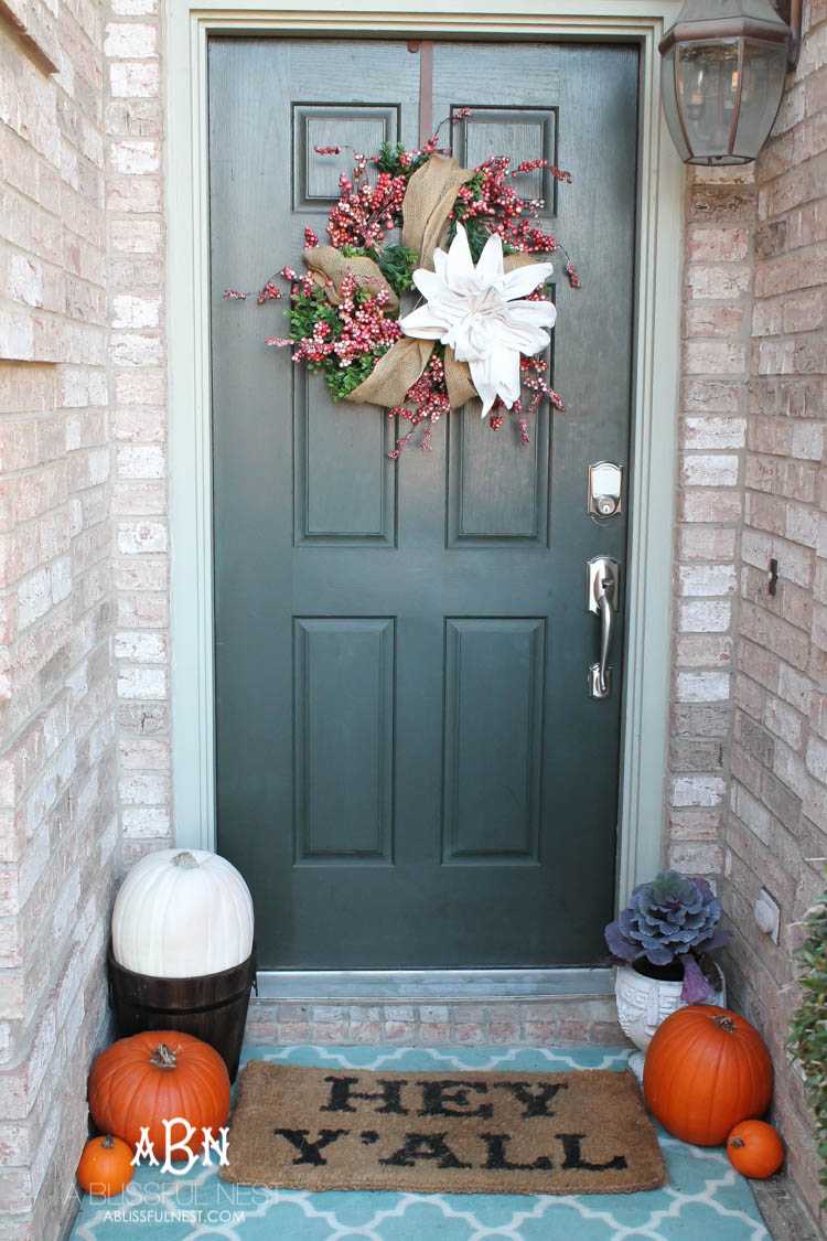 Get your home ready for the holidays with a simple and easy update. I ADORE Schlage hardware and its stylish look and secure features! See more on https://ablissfulnest.com/ 