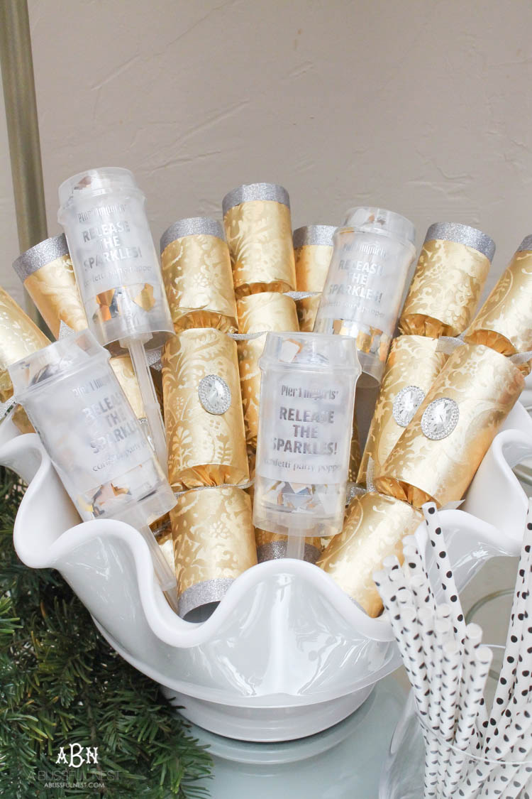 These are such great ideas to transition your Christmas décor into celebrating New Years Eve! Love all the gold and sparkly accents! See more on https://ablissfulnest.com/ #newyearseve #newyearsbarcart #ad #Pier1Love