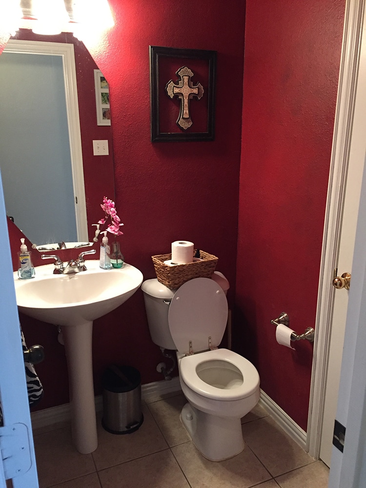 This is such a huge transformation on this bathroom with not many updates. Checkout how with a few simple changes you can get a wow factor bathroom remodel. See more on https://ablissfulnest.com/ #bathroomremodel #bathroommakeover #ad #deltafaucet