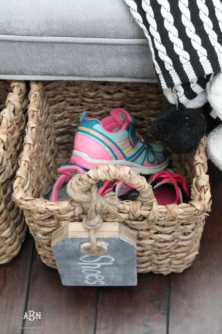 If you are looking to get organized in your entry, then these are some great ideas using some key items from Hobby Lobby! See more on http://ablissfulenst.com/ #HobbyLobbyStyle #ad 