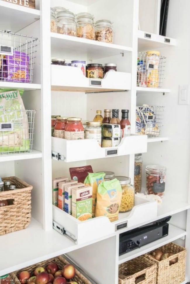 These are THE BEST pantry organization ideas! So many ideas to get your pantry in tip top shape. See more on https://ablissfulnest.com/ #pantryorganization #organizationideas