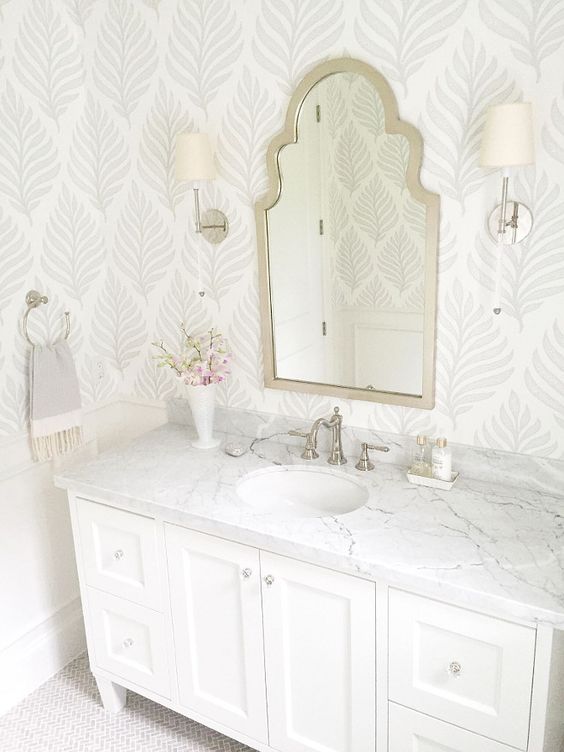 These bathroom design ideas are just gorgeous and inspiring! Making sure to bookmark these for later! See more on https://ablissfulnest.com/ #bathroom #bathroomideas #bathroomdecor