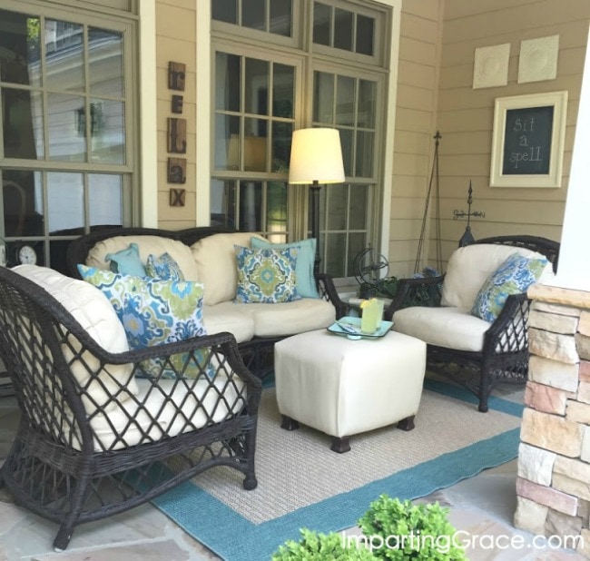 Check out these 20 Summer Front Porches that will have you wishing yours looked like these! See more on https://ablissfulnest.com/ #frontporch #summerdecor