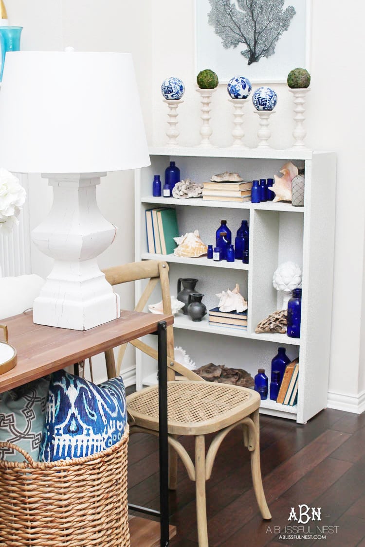 This gorgeous summer home tour is full of coastal accents and beautiful blue and white accents. Shop this tour with our custom shopping guide!