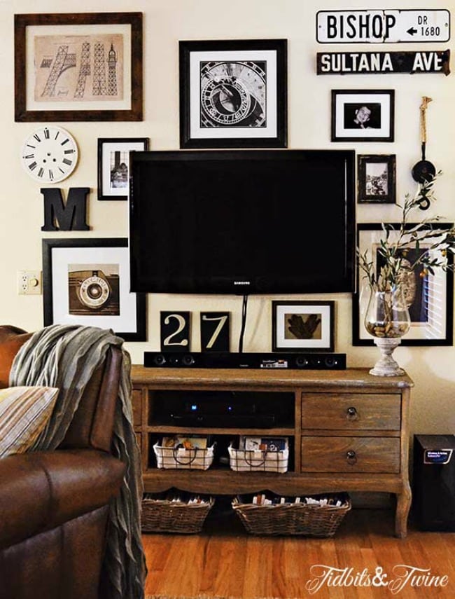 Tackle that blank wall and get inspired with these 20 gallery wall design ideas! 