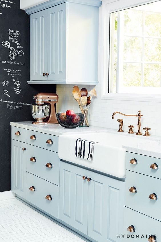 20 Kitchen Cabinet Colors, What Colour Goes With Pale Blue Kitchen Units