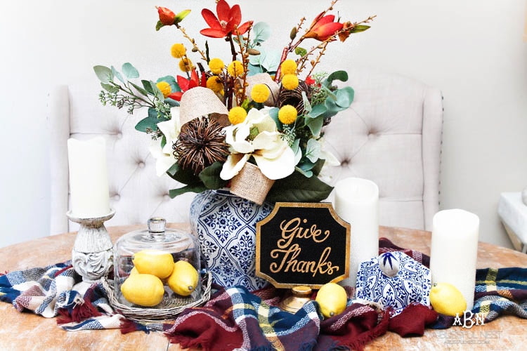 This is such a beautiful and simple DIY fall centerpiece idea for the fall! I love this easy tutorial to follow! #ad #HobbyLobby #HobbyLobbyStyle #HobbyLobbyFinds #falldecorating #falldecor