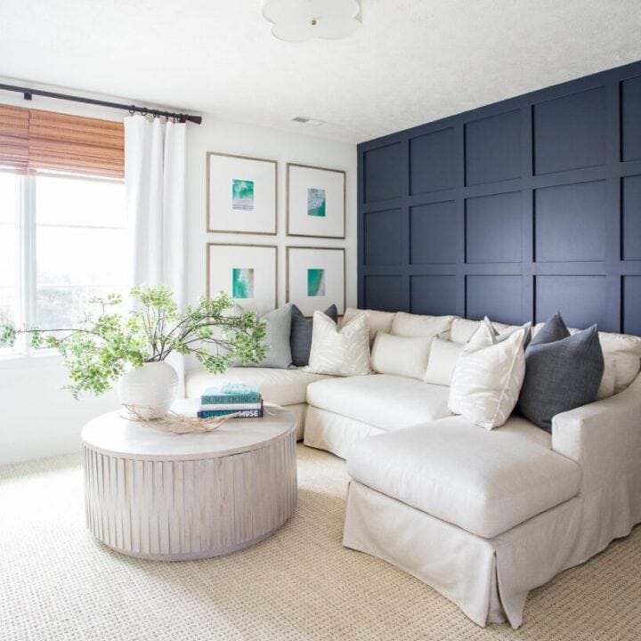 Image for Hale Navy by Benjamin Moore