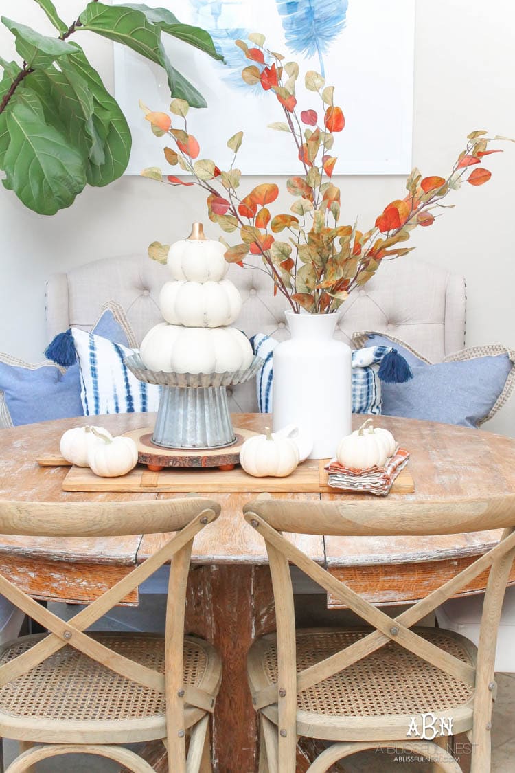 Full of rich jewel tones for fall, come visit my fall home tour! See more on https://ablissfulnest.com/ #ABlissfulNest #falldecor #falldecorideas #fall