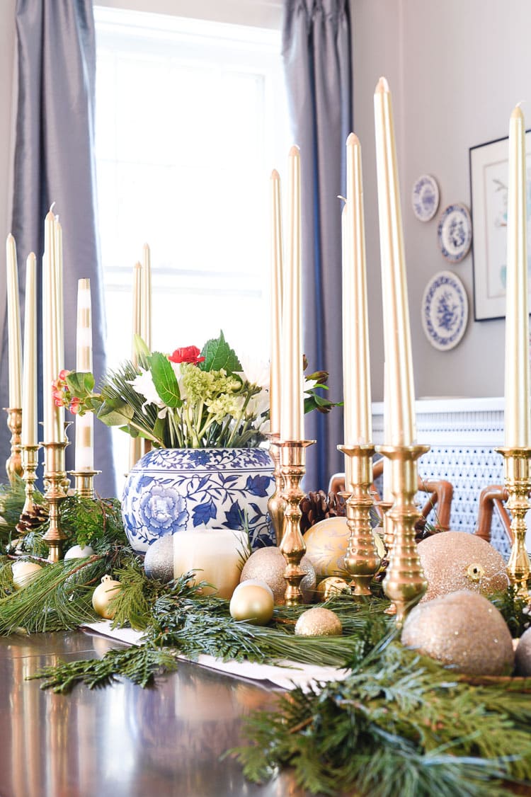 How to style your holiday table and mantel with vintage inspired holiday décor pieces, for more visit https://ablissfulnest.com #holidaydecor #holidaytablescape #holidaymantel