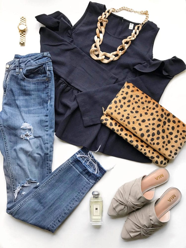 Put this look together easily with all the items linked in this post! #fashion #outfitideas #momstyle