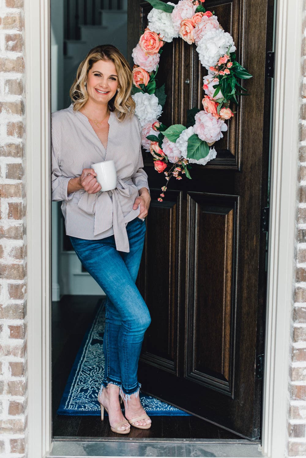 Easy steps to make this gorgeous peony flower wreath. #springwreath #diytutorial #flowerwreath #wreathtutorial