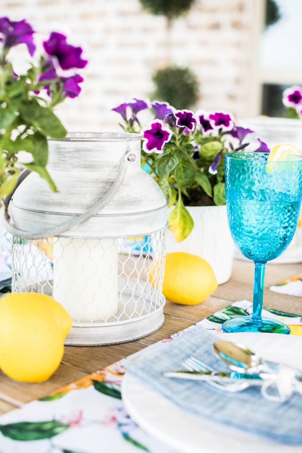 Grab these tips to create a fun springtime party with Items from @Tuesday Morning. #ad #TuesdayMorningFinds