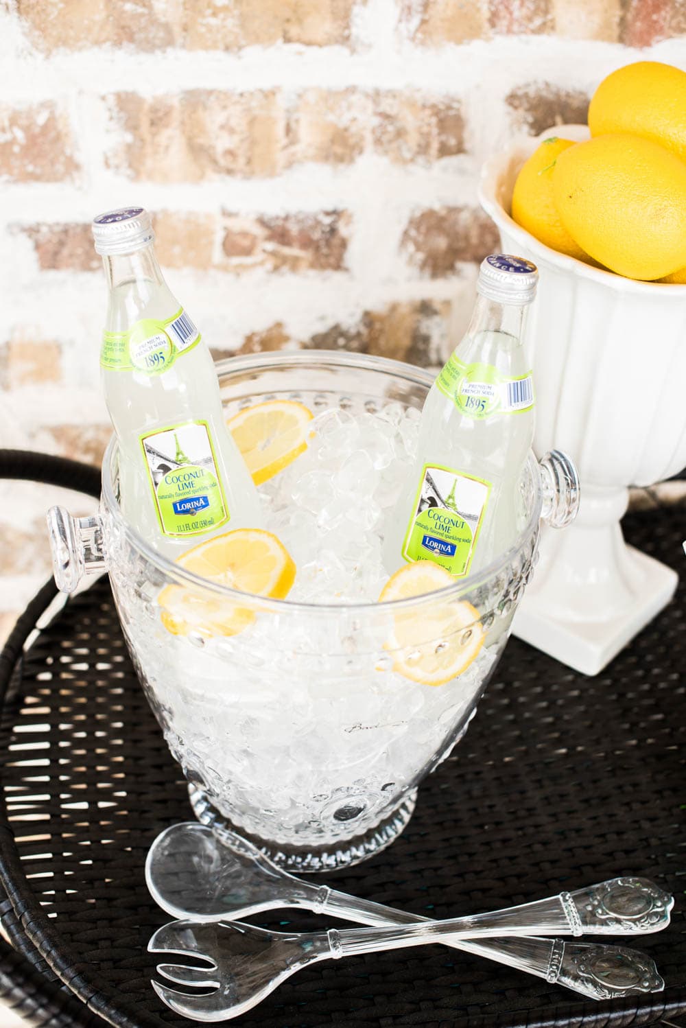 Grab these tips to create a fun springtime party with Items from @Tuesday Morning. #ad #TuesdayMorningFinds