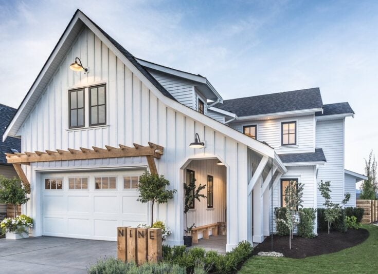 White House With Black Trim  White exterior houses, Black trim