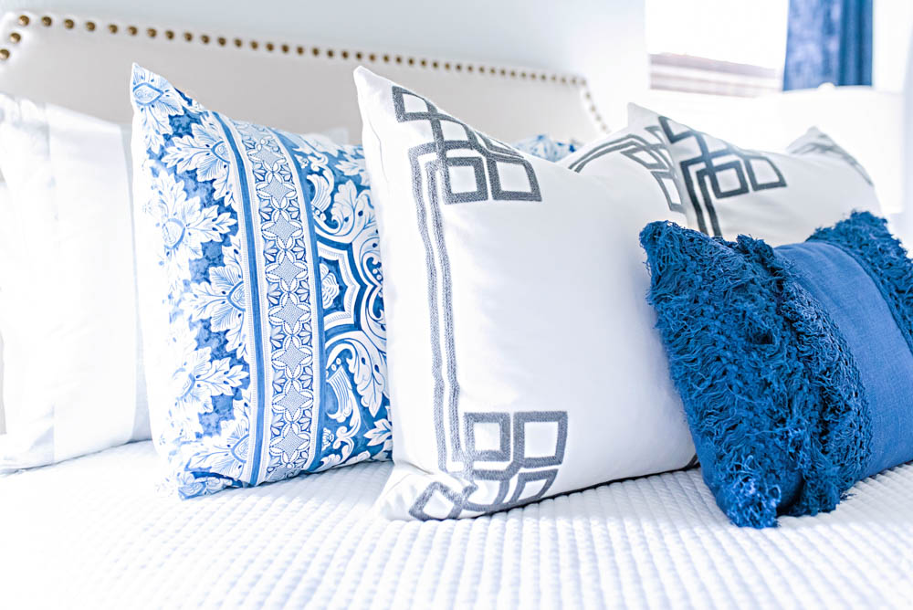 Blue and White Coastal Guest Bedroom Reveal #guestbedroom #bedroomideas #ABlissfulNest