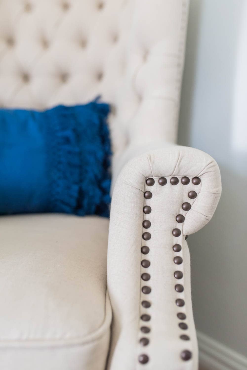 Blue and White Coastal Guest Bedroom Reveal #guestbedroom #bedroomideas #ABlissfulNest