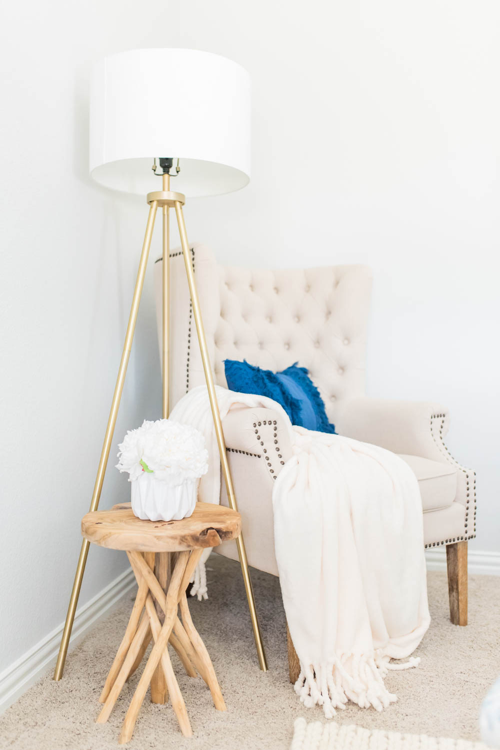 Blue and White Coastal Guest Bedroom Reveal #guestbedroom #bedroomideas #ABlissfulNest