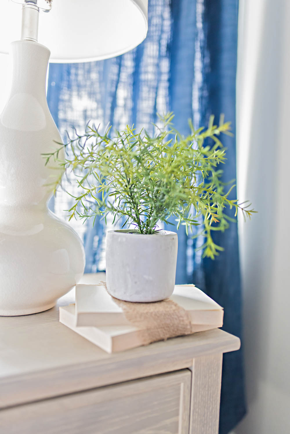 Blue and White Coastal Guest Bedroom Reveal #guestbedroom #bedroomideas #ABlissfulNest