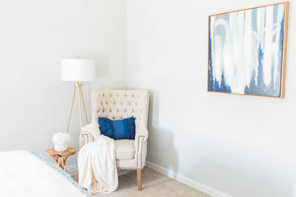 Blue and White Coastal Guest Bedroom Reveal #guestbedroom #bedroomideas #ABlissfulNest